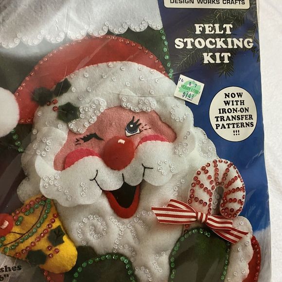Design Works #5031 Santa Felt Stocking Craft Kit Winking Face Bell Cane NOS Open - Picture 3 of 4